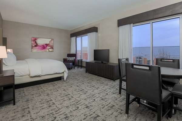  - DoubleTree by Hilton Hotel Downtown Evansville