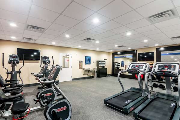 Fitness/ Exercise Room - Hampton Inn & Suites Northeast Oklahoma City - I-35 & I-44, Exit 137