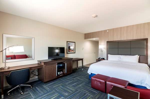  - Hampton Inn & Suites Northeast Oklahoma City - I-35 & I-44, Exit 137