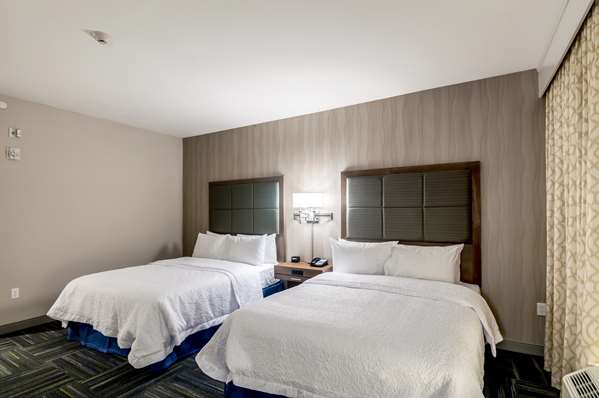  - Hampton Inn & Suites Northeast Oklahoma City - I-35 & I-44, Exit 137