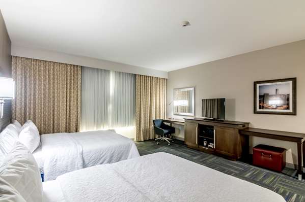  - Hampton Inn & Suites Northeast Oklahoma City - I-35 & I-44, Exit 137