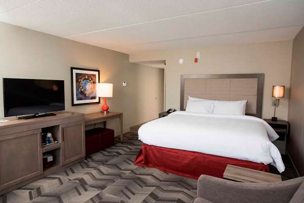 - Hampton Inn & Suites Thunder Bay
