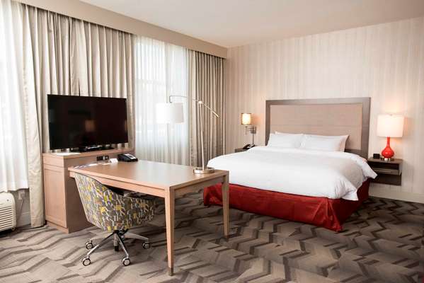  - Hampton Inn & Suites Thunder Bay