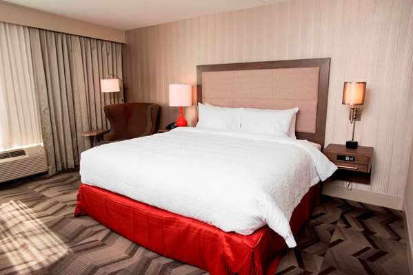  - Hampton Inn & Suites Thunder Bay