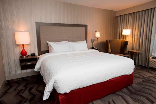  - Hampton Inn & Suites Thunder Bay