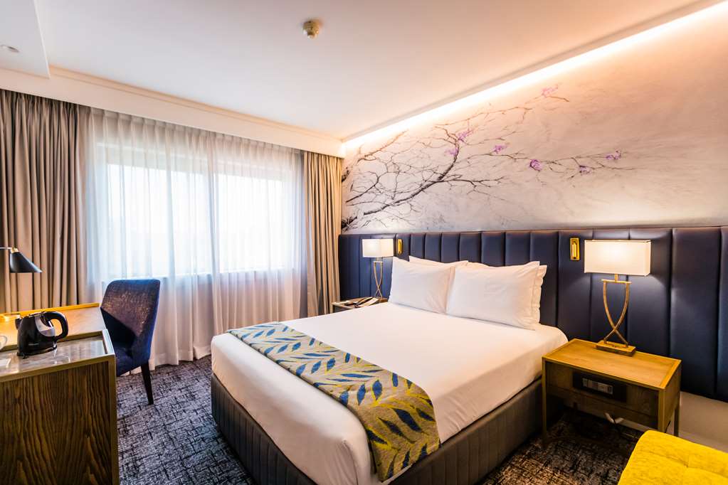 GARDEN COURT HATFIELD-guestroom-Guest Room,On-Site.jpg