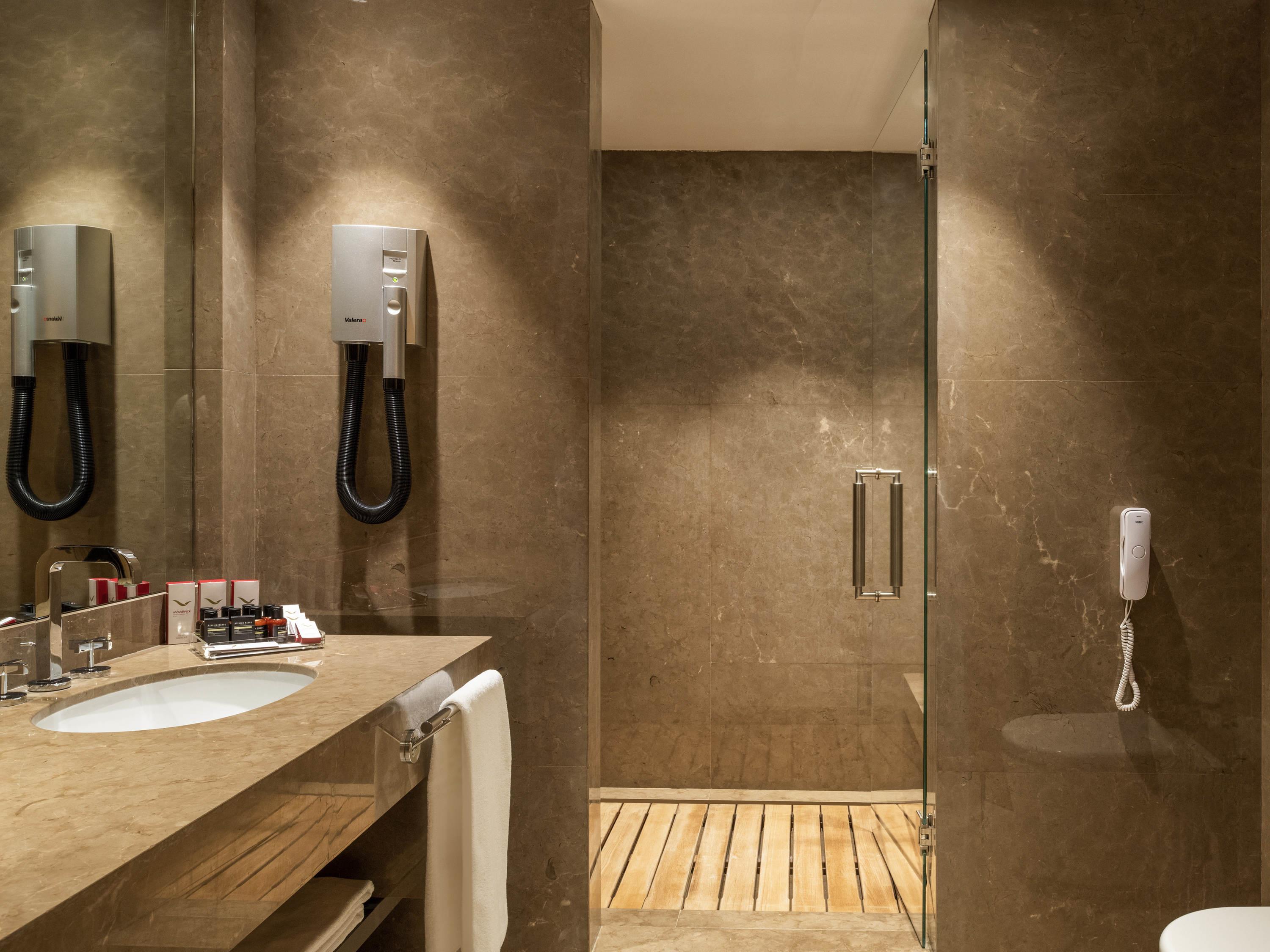 Mercure Istanbul The Plaza Bosphorus Room Type - Panaromic Suit Bosp 1 Double bed
