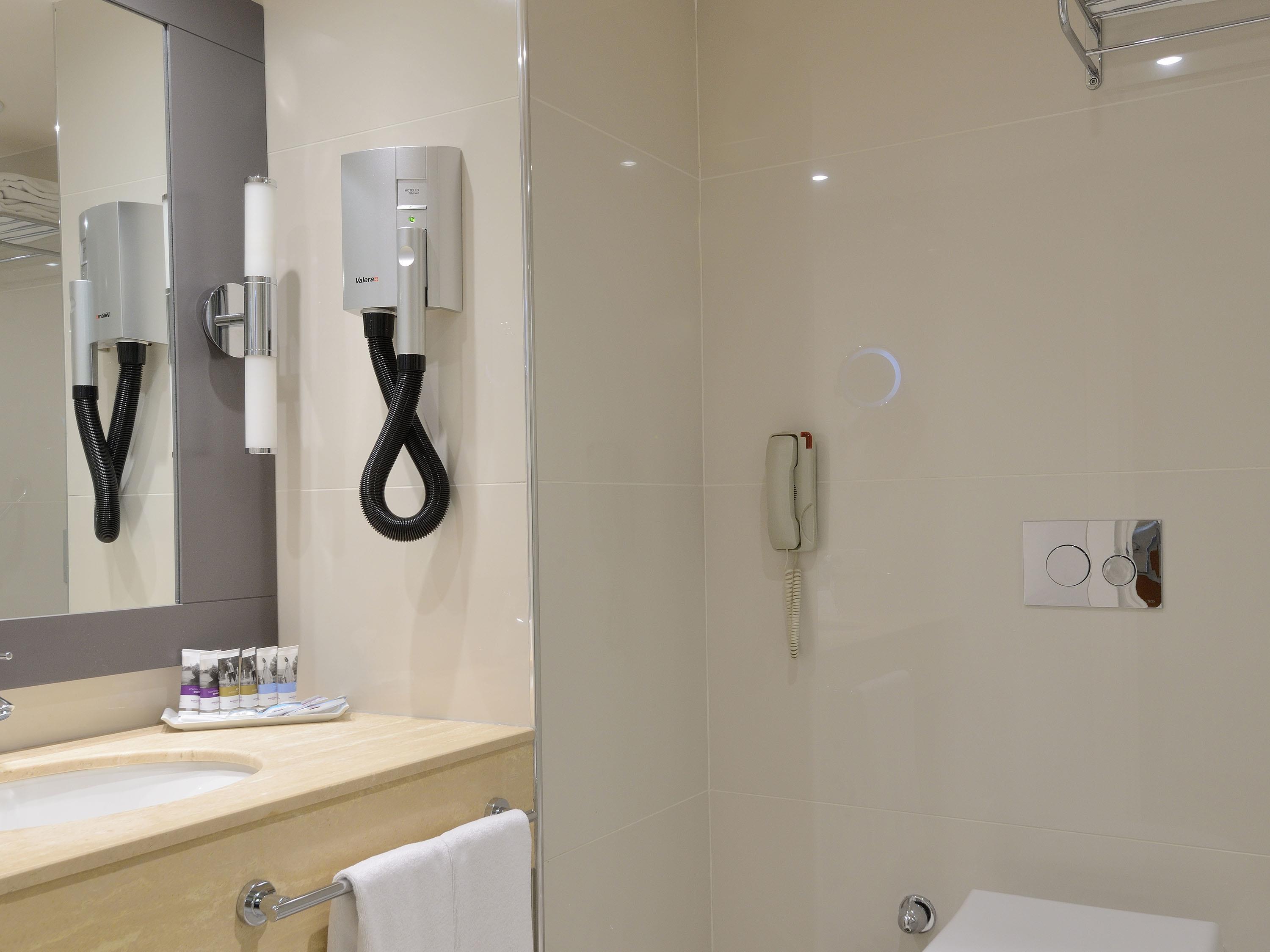 Mercure Istanbul The Plaza Bosphorus Room Type - Deluxe Bosphorus, 1 double bed