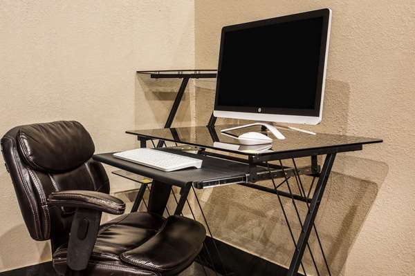 Conference Area - Baymont Inn & Suites Airport Appleton - I-41, Exit 137