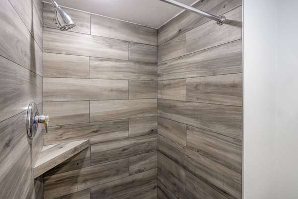  - Baymont Inn & Suites Airport Appleton - I-41, Exit 137