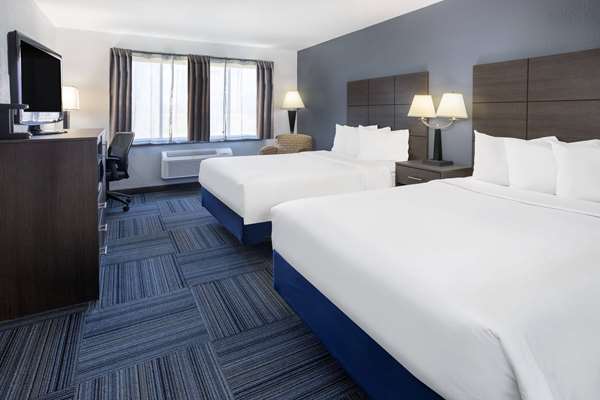  - Baymont Inn & Suites Airport Appleton - I-41, Exit 137