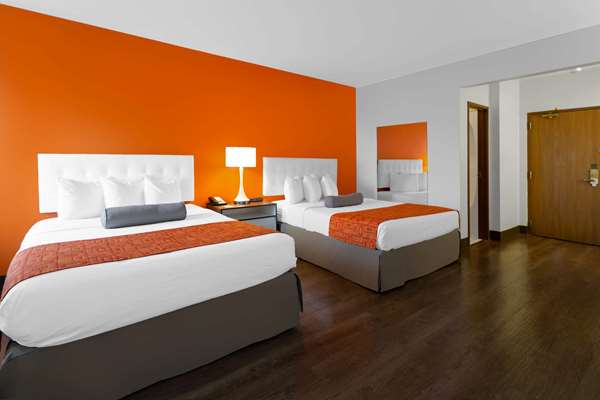  - Howard Johnson Inn Waukegan