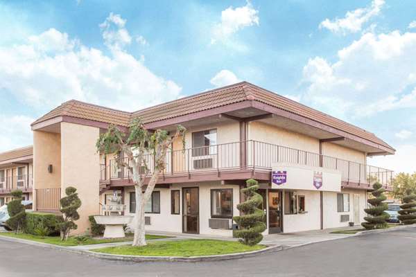 Exterior view - Knights Inn Madera - CA 99, Exit 155