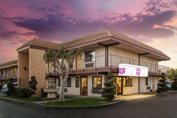 Exterior view - Knights Inn Madera - CA 99, Exit 155