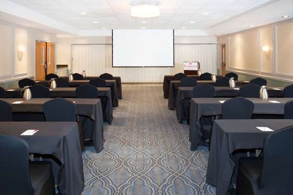  - Ramada Plaza Hotel Wheeling