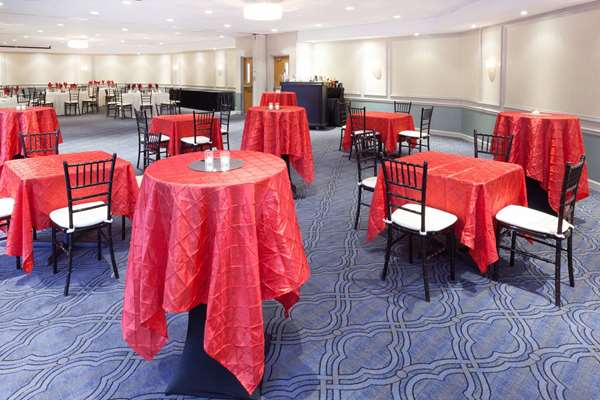  - Ramada Plaza Hotel Wheeling