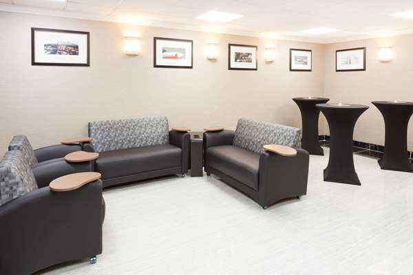  - Ramada Plaza Hotel Wheeling