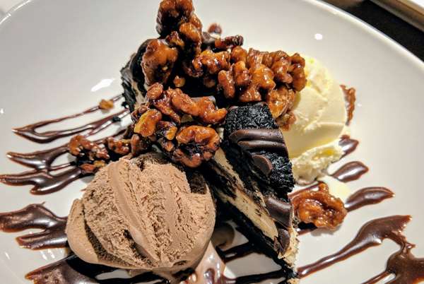 Restaurant - Ramada Plaza Hotel Wheeling