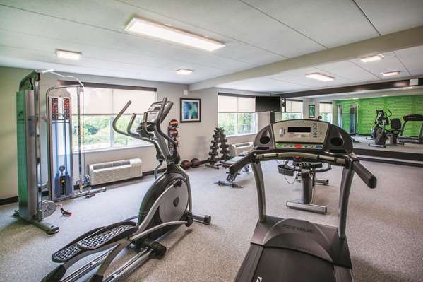 Fitness/ Exercise Room - La Quinta Inn & Suites Sturbridge