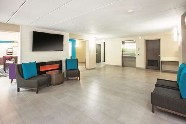  - La Quinta Inn & Suites Sturbridge