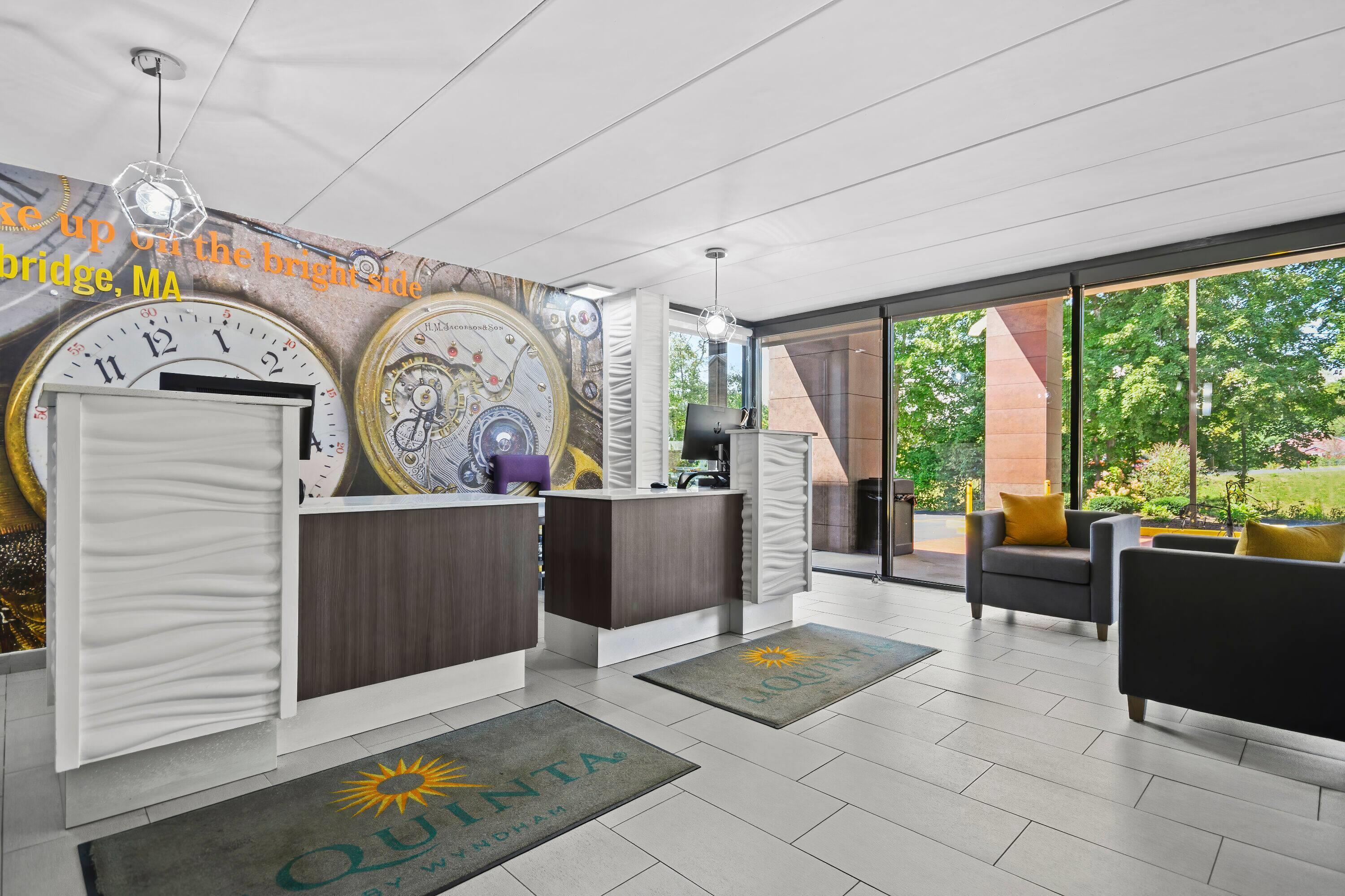 Reception | La Quinta Inn & Suites by Wyndham Sturbridge