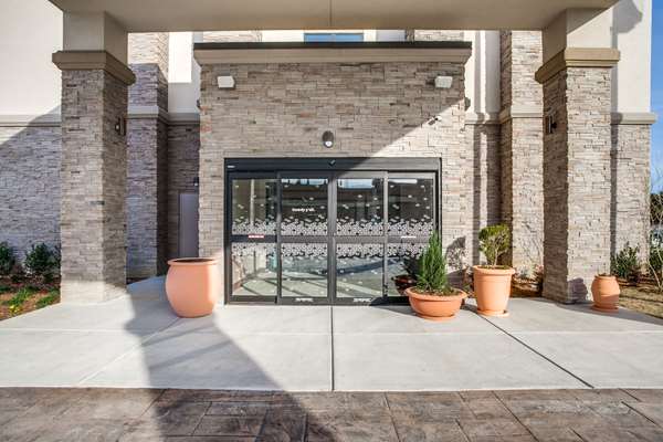 Exterior view - Hampton Inn & Suites Dallas Central Expressway Dallas