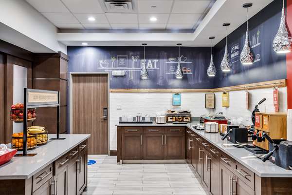 Amenities - Hampton Inn & Suites Dallas Central Expressway Dallas