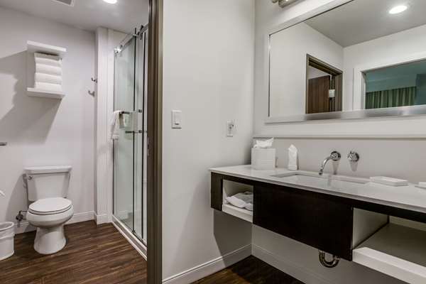  - Hampton Inn & Suites Dallas Central Expressway Dallas