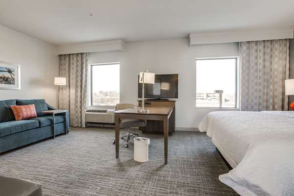  - Hampton Inn & Suites Dallas Central Expressway Dallas
