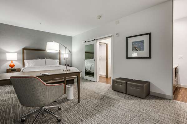  - Hampton Inn & Suites Dallas Central Expressway Dallas