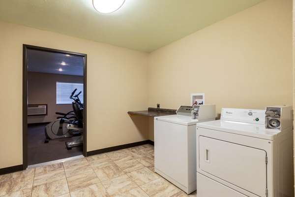 Amenities - Baymont Inn & Suites Spearfish - I-90, Exit 14