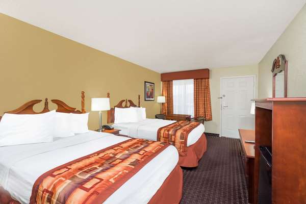  - Baymont Inn & Suites Goodlettsville - I-65, Exit 97