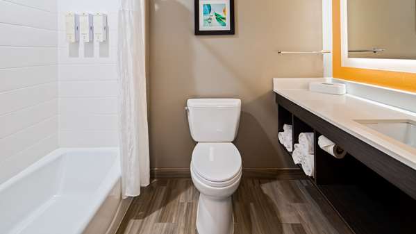  - Best Western Plus Pasadena Inn