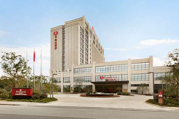 On-Site,Outdoor/Exterior,Exterior View of Building