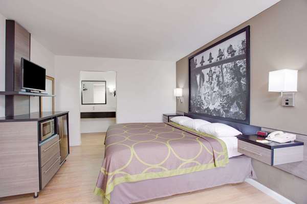  - Super 8 Motel Dalton - I-75, Exit 333