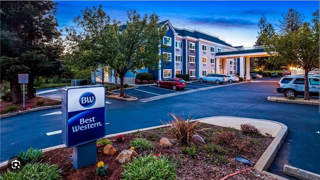 Best Western The Paradise Lodge