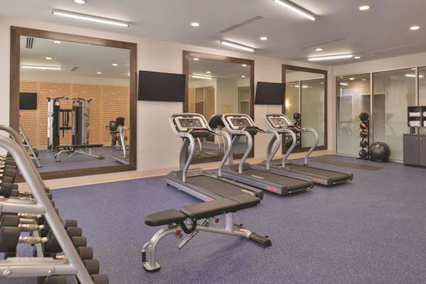 Fitness/ Exercise Room - La Quinta Inn & Suites Page