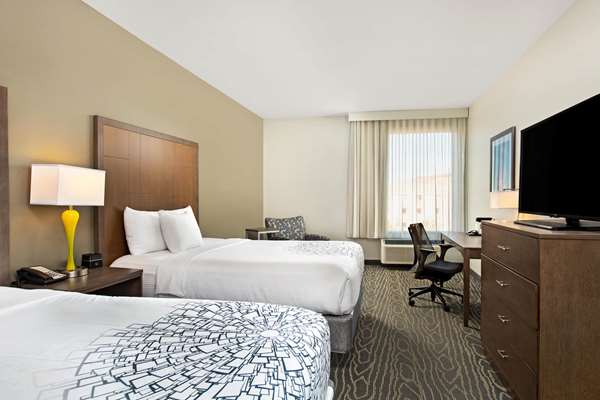 Suite - La Quinta Inn & Suites Page