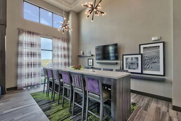 Restaurant - Hampton Inn & Suites Guthrie