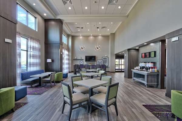 Restaurant - Hampton Inn & Suites Guthrie