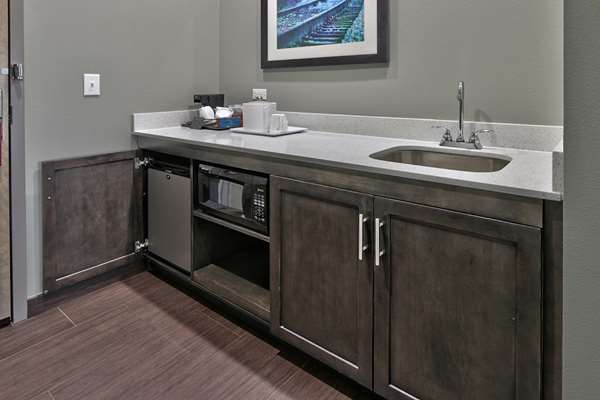  - Hampton Inn & Suites Guthrie