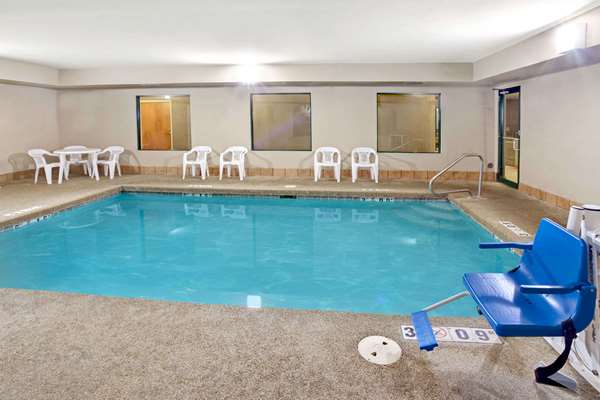 Pool - Super 8 Hotel South Bend