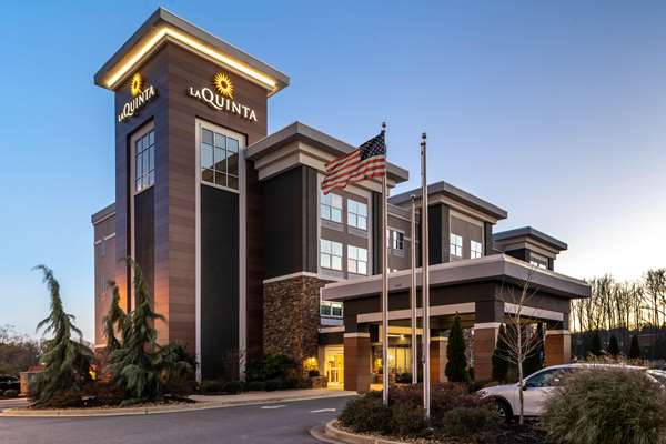 Exterior view - La Quinta Inn & Suites Forsyth - I-75, Exit 187