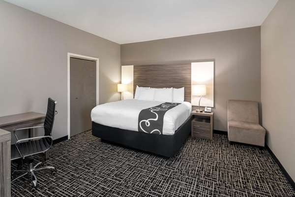 Suite - La Quinta Inn & Suites Forsyth - I-75, Exit 187