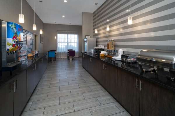  - La Quinta Inn & Suites Forsyth - I-75, Exit 187