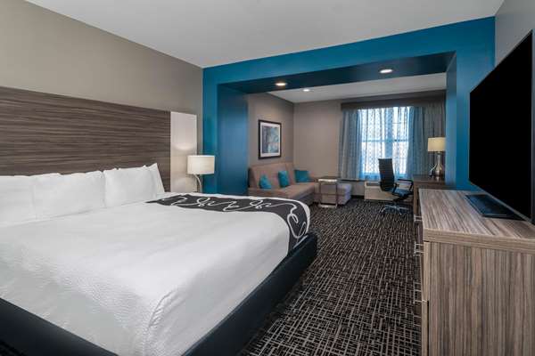 Suite - La Quinta Inn & Suites Forsyth - I-75, Exit 187