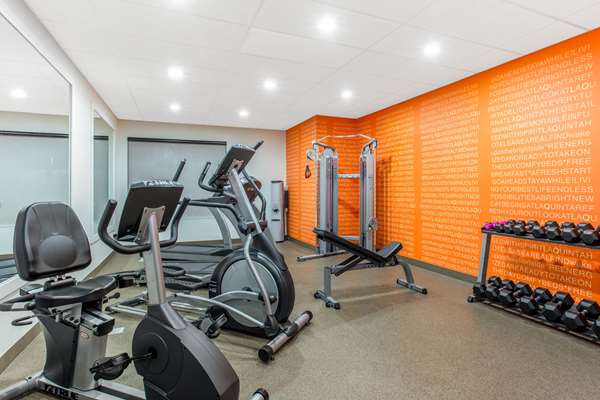Fitness/ Exercise Room - La Quinta Inn & Suites Cullman