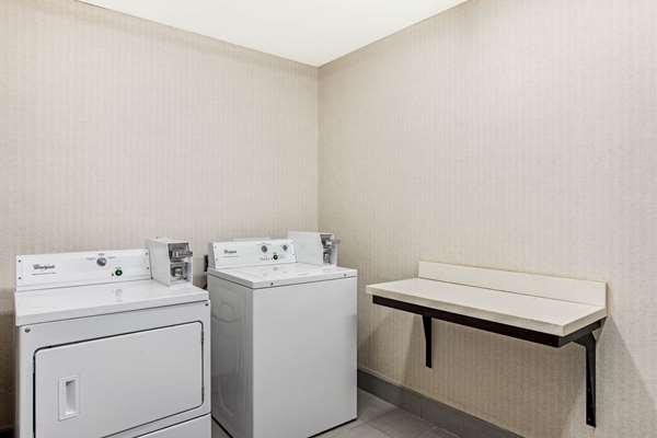 Amenities - La Quinta Inn & Suites Cullman