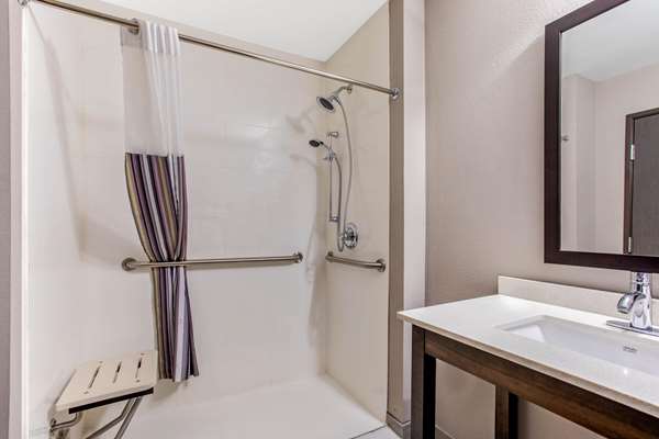  - La Quinta Inn & Suites Cullman