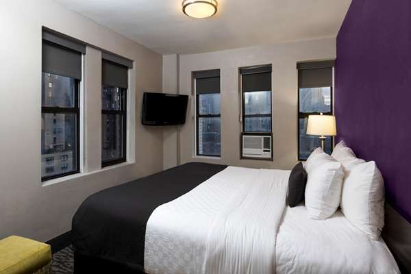  - La Quinta Inn & Suites New York City